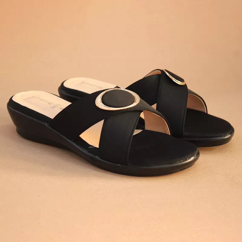 Black Slippers for Women