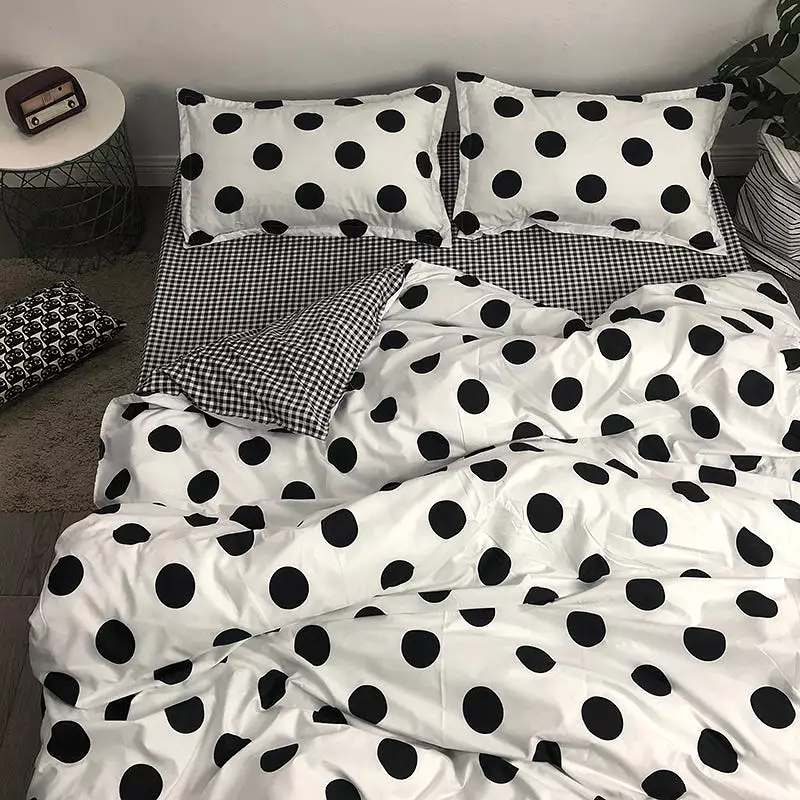 Black White Wave Point / Cow Bed Sheet 4 Pieces AD11833