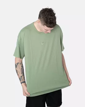 nike premium essential sustainable tee