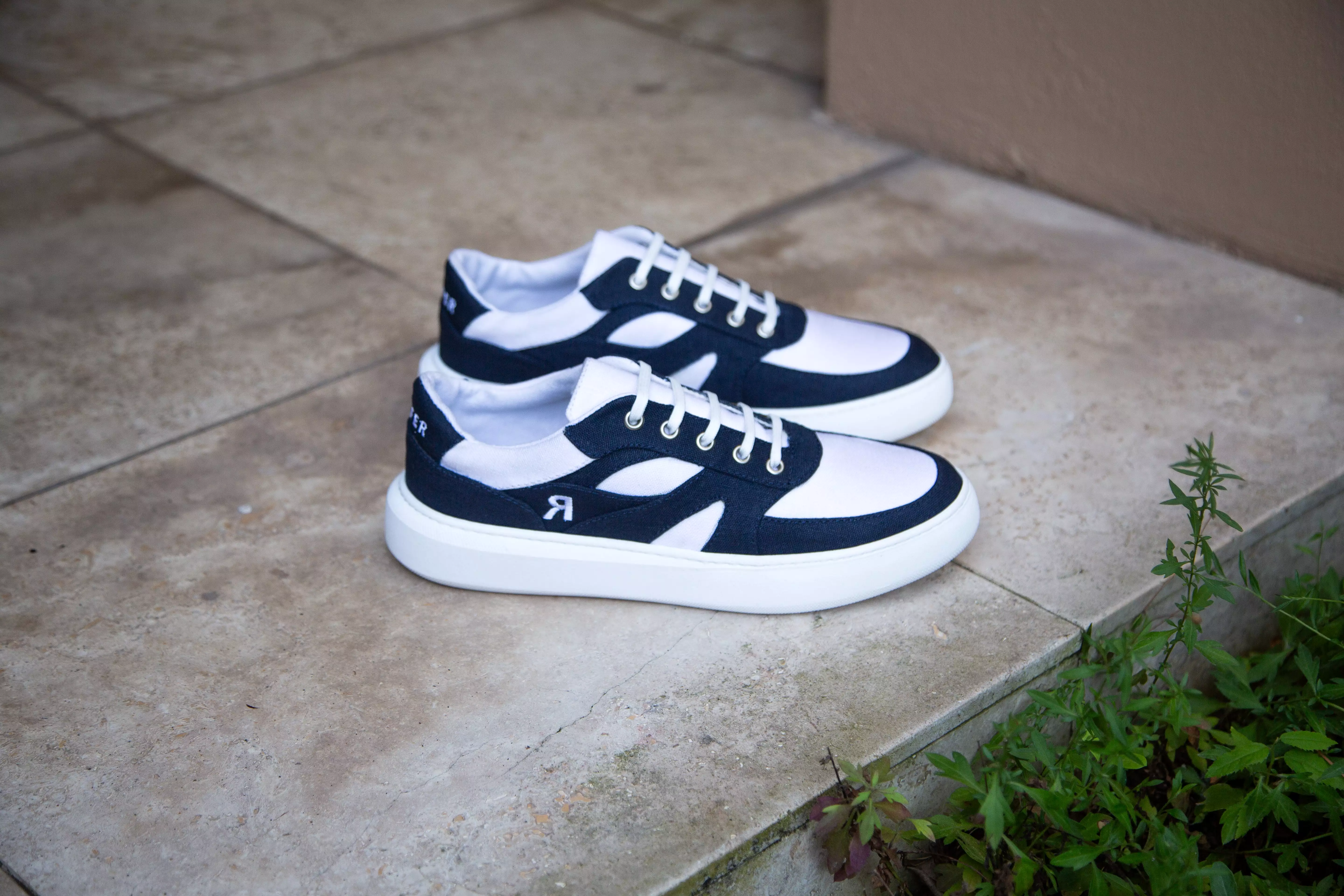 X2-MEN-NAVY-SNEAKER